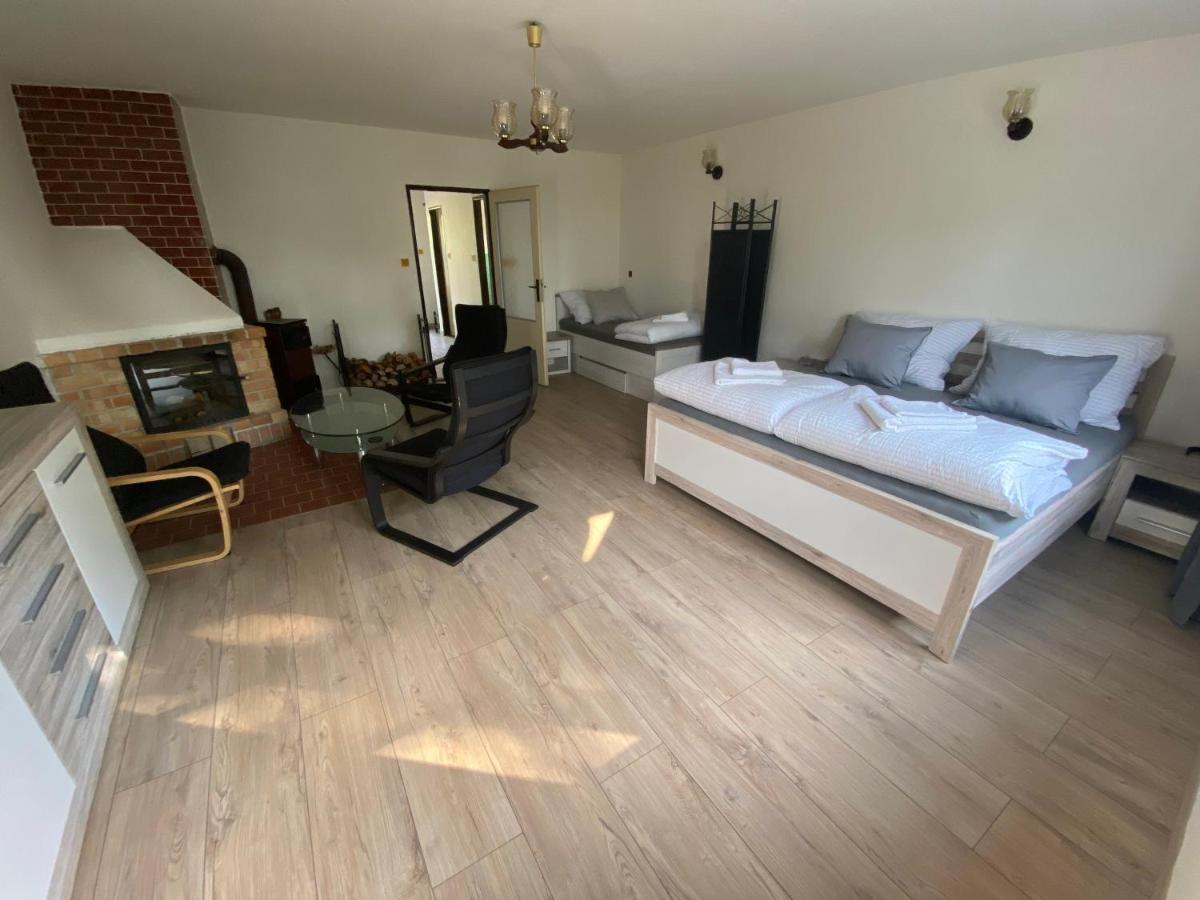 Apartman Pod Mandloni Старовіце Екстер'єр фото
